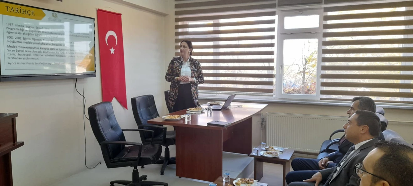  Rektör Yardımcısı Sn. Prof. Dr. Haldun SOYDAL ve Meslek Yüksekokulları Koordinatörü Sn. Prof. Dr. Eray TULUKCU' nun Yüksekokulumuza Ziyaretleri